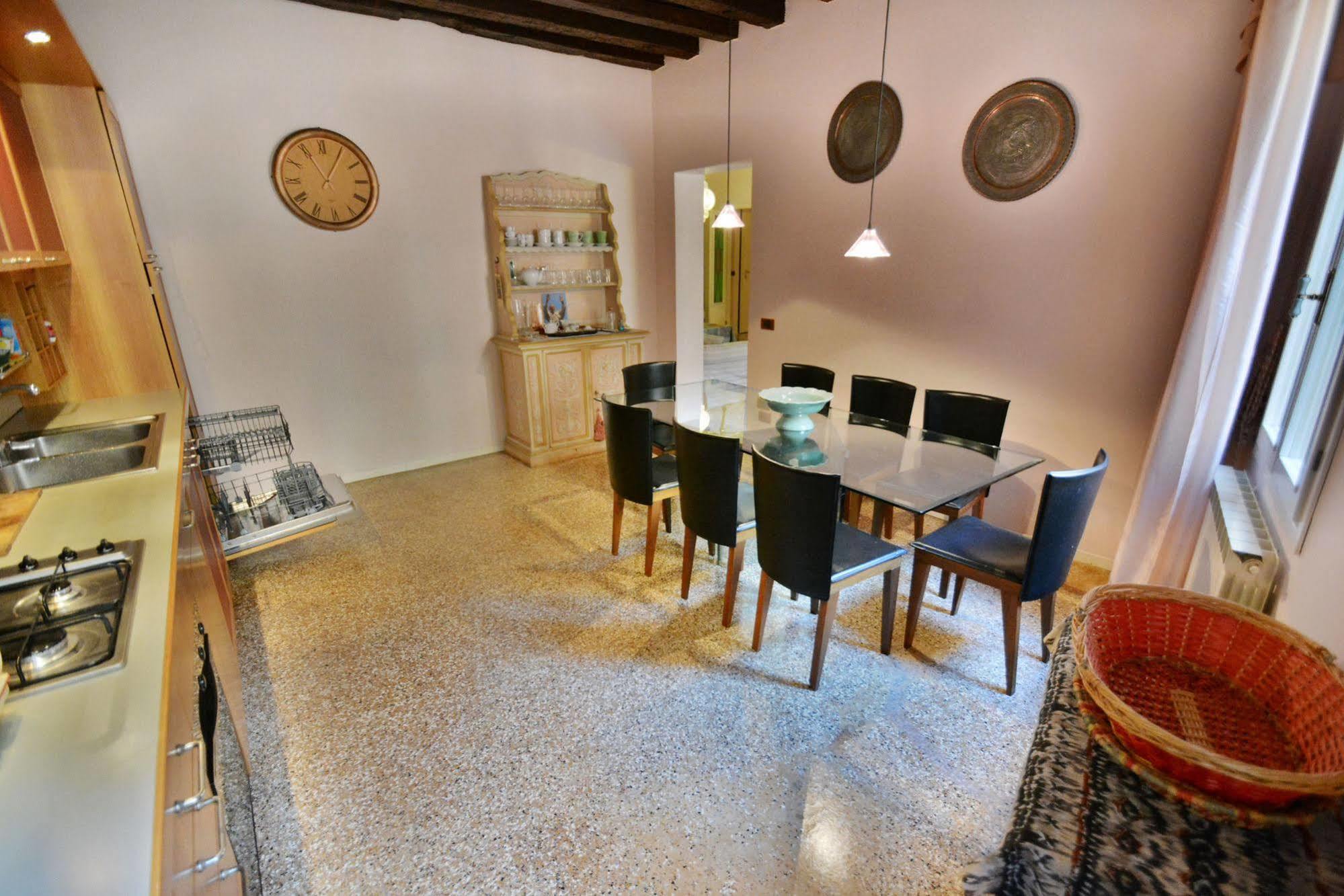 Ve.N.I.Ce. Cera Casa Del Sol Apartman Velence Kültér fotó